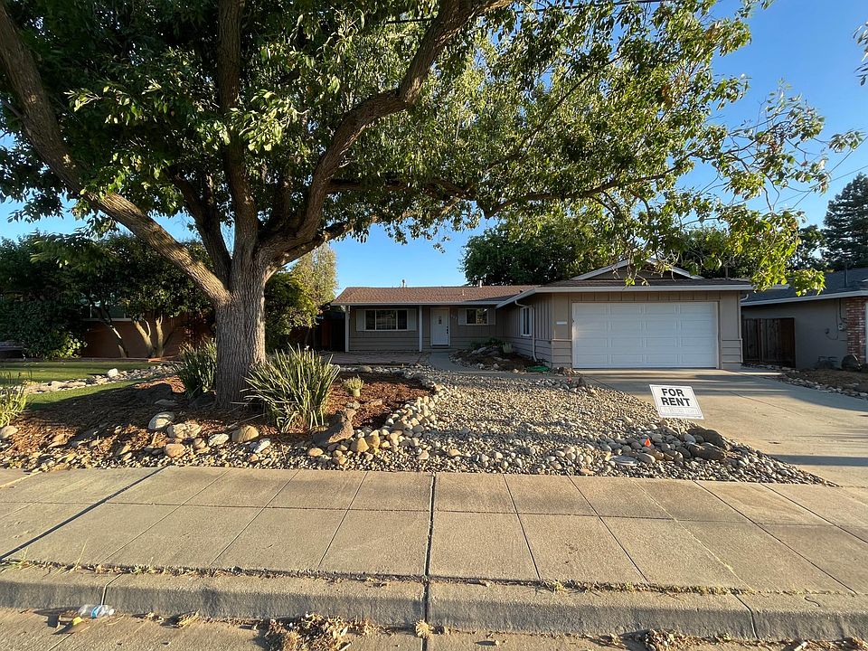 Drought tolerant landscaping with front patio