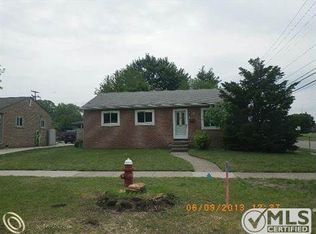 3110 Toepfer Rd, Warren, MI 48091