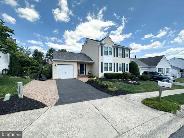 10711 Hunters Chase Ln, Damascus, MD 20872