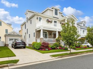 38 N Clarendon Ave, Margate, NJ 08402