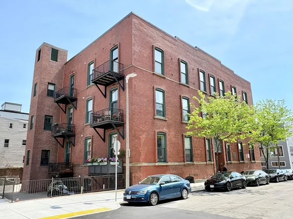 125 B St Unit 1D, South Boston, MA 02127