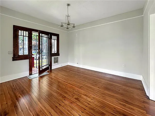 2515 Acacia St — Photo 7