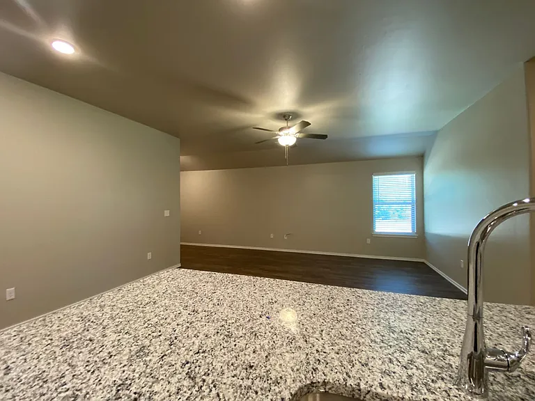 5220 Oakwood Villas Ct — Photo 15