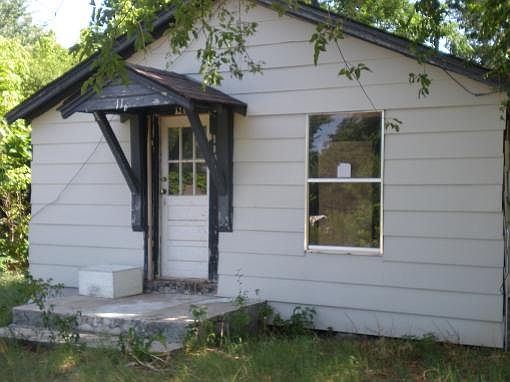 1st image of 114 Orange St