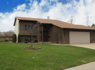 1633 E Roeland Ave, Appleton, WI 54915