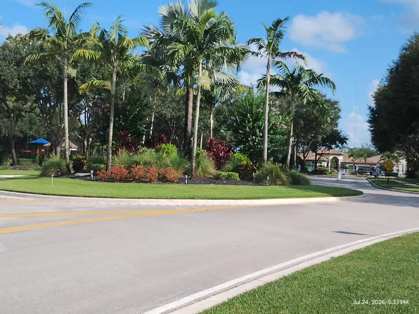 10723 Oak Meadow Ln, Lake Worth, FL 33449