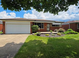 29120 Dover Ave, Warren, MI 48088