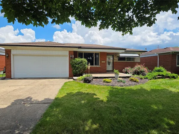 29120 Dover Ave, Warren, MI 48088