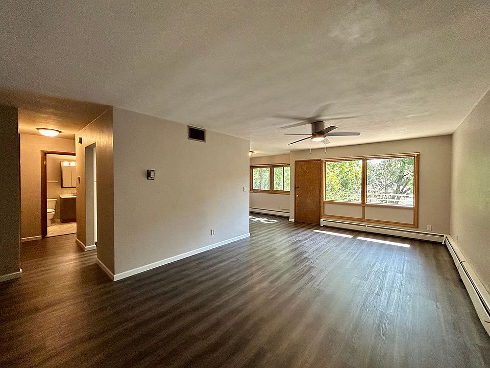 1st image of 205 W 18th St #34
