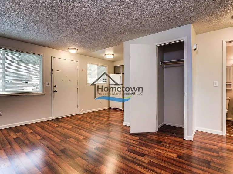110 E Borah Ave — Photo 7