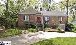 2nd image of 7 Pinehurst Dr