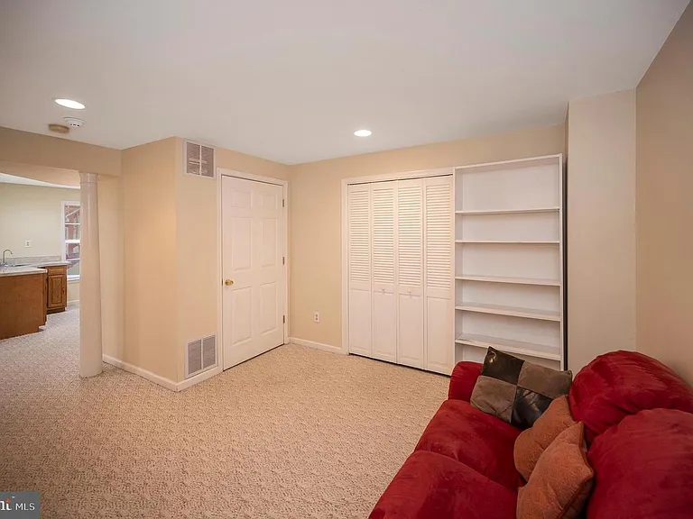 48 Savannah Ct — Photo 47