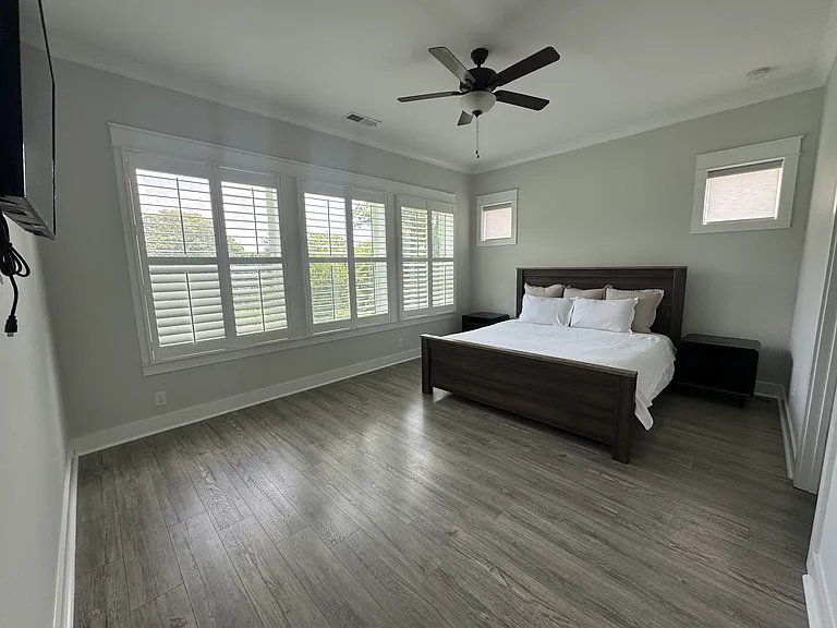 924 Tynan Way — Photo 11