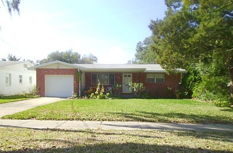 1st image of 642 Daytona Ave