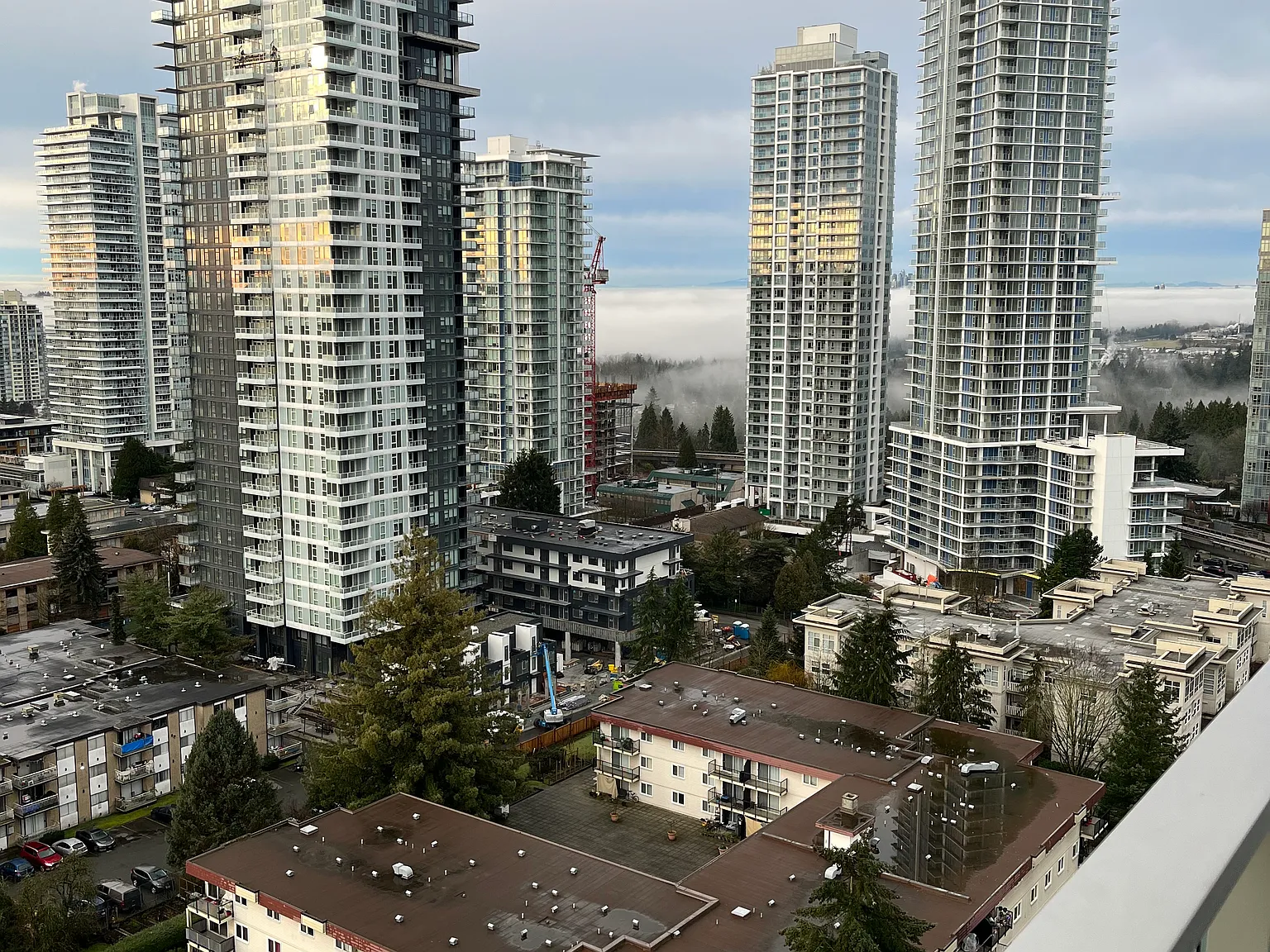 Studio, 420 sqft, $1,467 — Photo 2