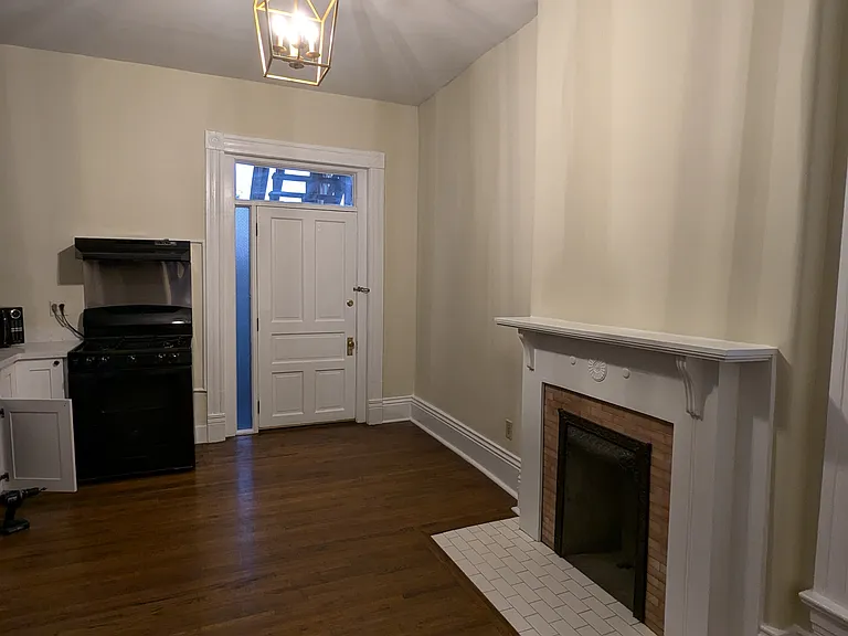 1461 S 1st St #2 — Photo 5