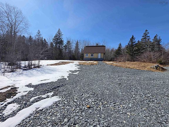 3rd image of 659 Eastern Shore Rd