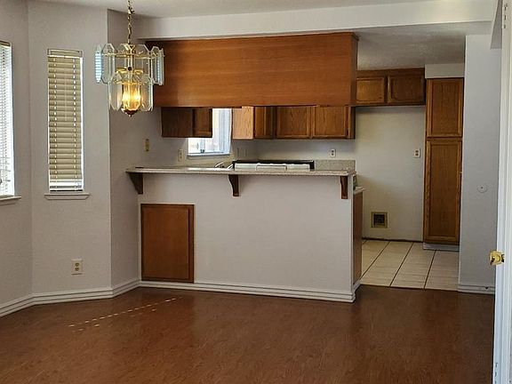 4th image of 7688 Countryfield Dr