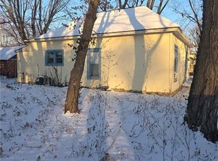 410 W Taft St, Parker, KS 66072