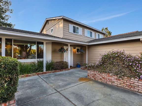3rd image of 761 Sequoia Dr