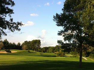 8 Country Club Pl, Ottumwa, IA 52501