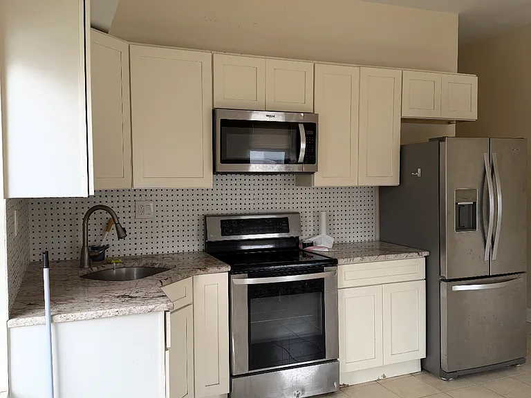 1601 S 17th St #3 — Photo 2