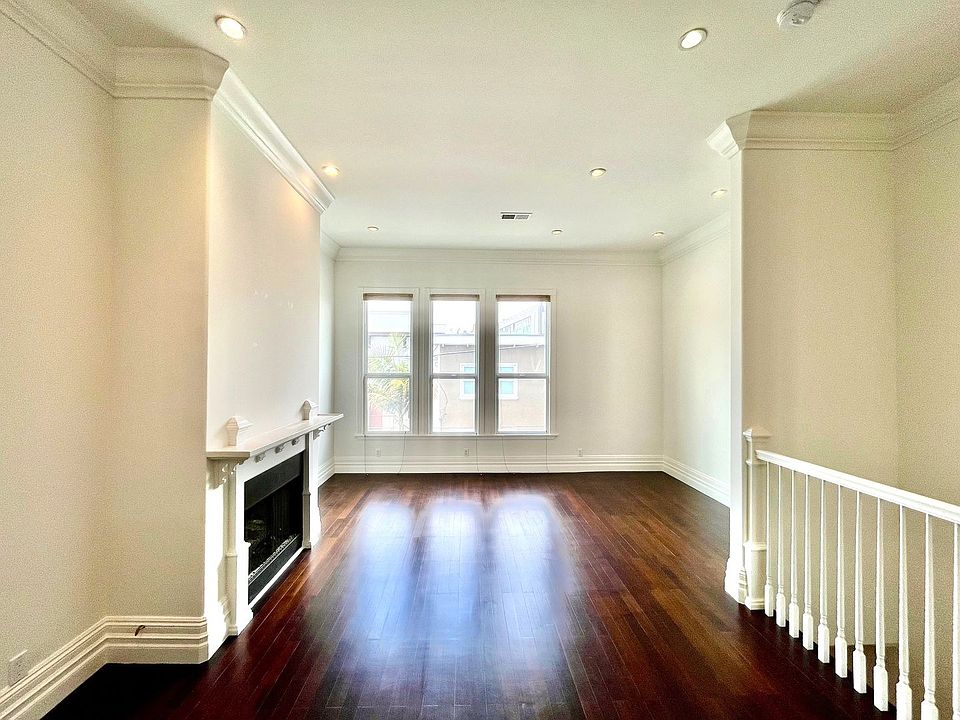 1st image of 13 Abbey St