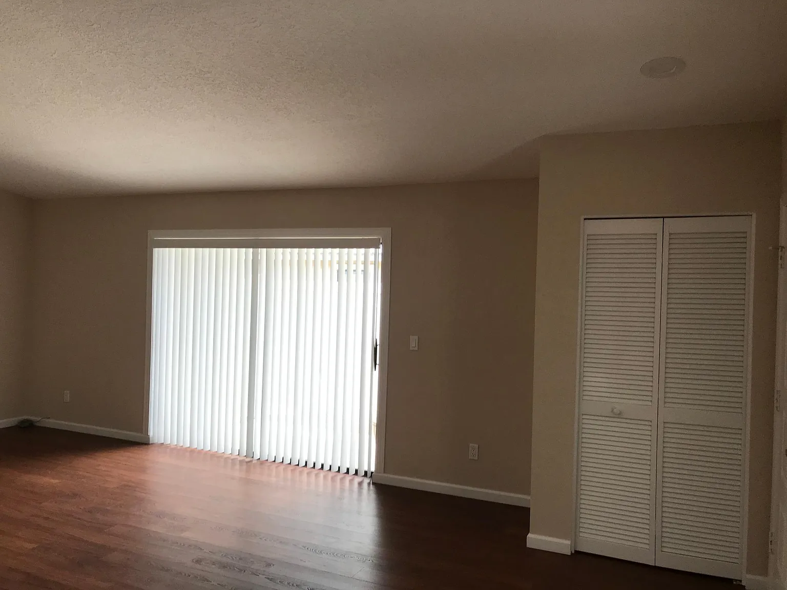 2 bed, 1100 sqft, $2,500 — Photo 4