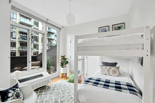 Sold by Compass | media 18