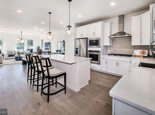 114 Beacon Ct #10304, Royersford, PA 19468