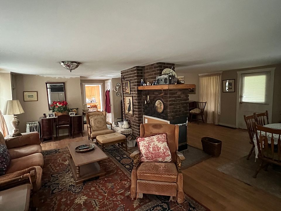 1st image of 542 Mitchell Hollow Rd