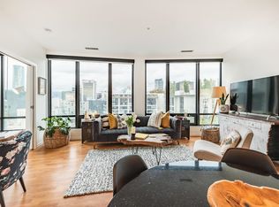 989 Nelson St #1610, Vancouver, BC V6Z 2S1