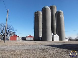 142 Ellis Ter, Williamsburg, KS 66095