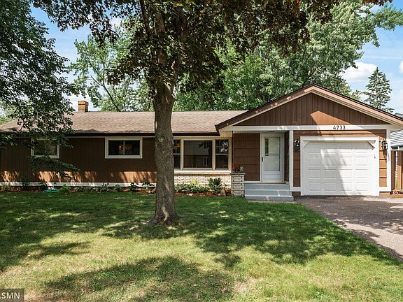 4th image of 4733 Sharon Ln