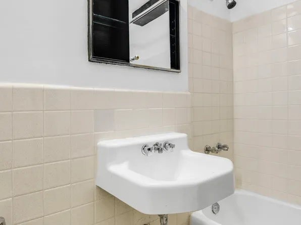 31 Jane Street image 7 of 9