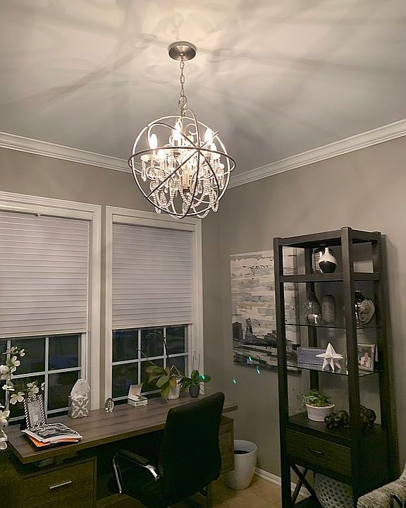 2nd image of 2051 Applewood Dr #1