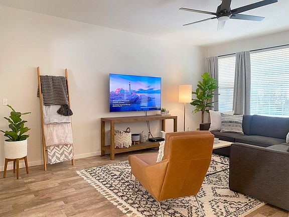 Spacious living room