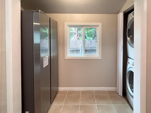 Brand New Stainless Refrigerator and Washer/Dryer