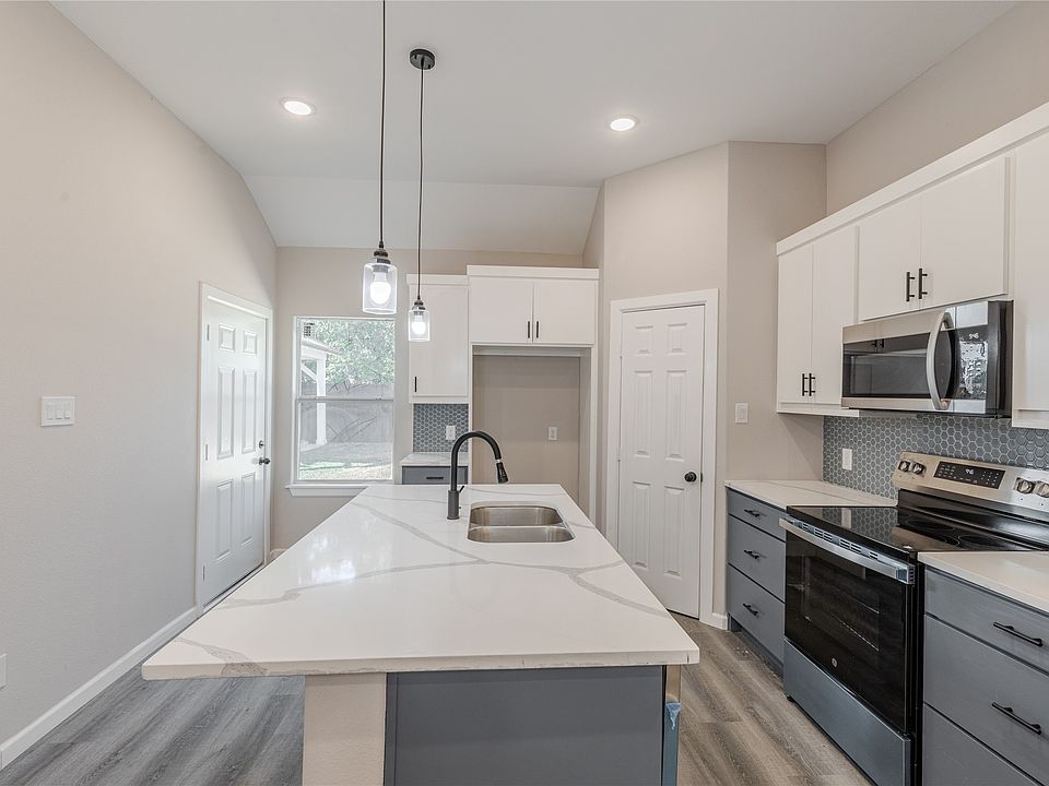1st image of 3627 Havana St