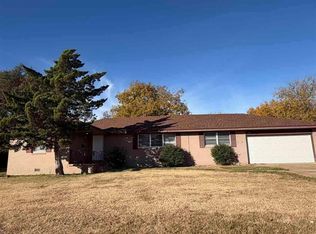 14 NW 35th St, Lawton, OK 73505