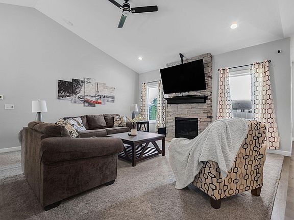 5th image of 5919 Boxwood Dr E