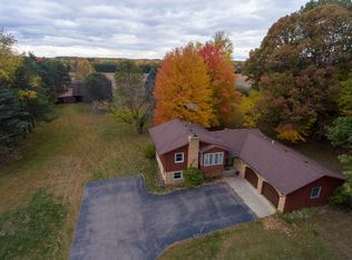 1375 Indian Rd, Lapeer, MI 48446