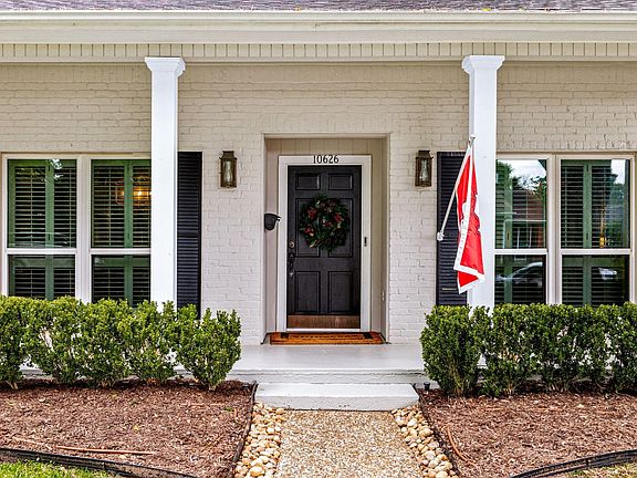 2nd image of 10626 Holly Springs Drive