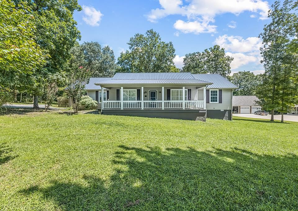 1st image of 836 Creekway Dr
