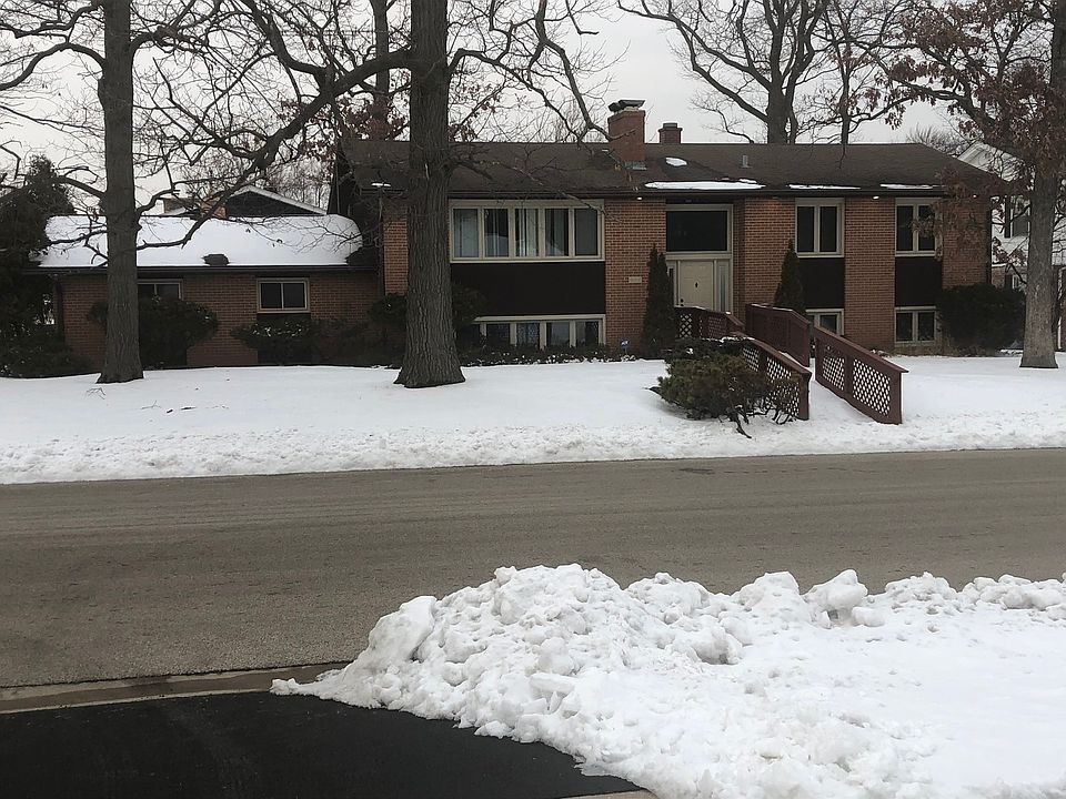 1st image of 2736 Hyde Park Ave
