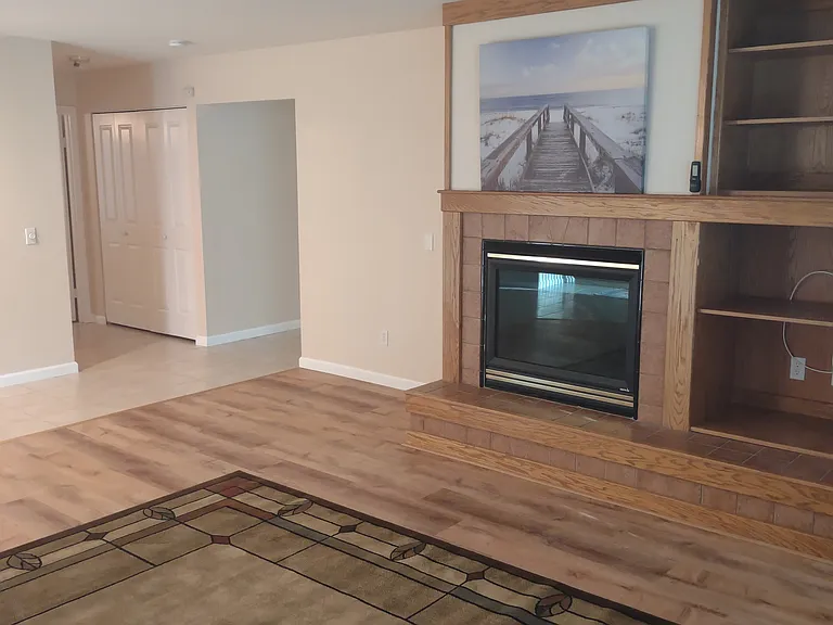 1061 Mountain View Dr — Photo 5