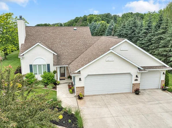 N6210 Woodland ROAD, Sheboygan, WI 53083