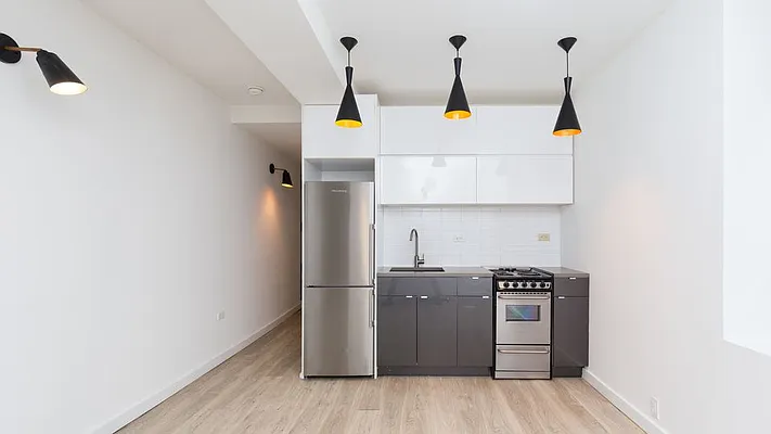 Rented by Nooklyn NYC LLC | media 36