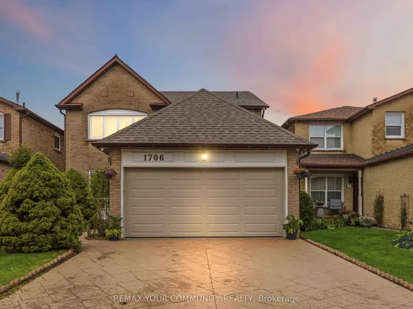 1706 Woodside Ln, Pickering, ON L1V 4W3