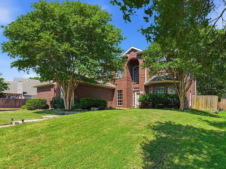 1st image of 1214 Holly Hill Dr